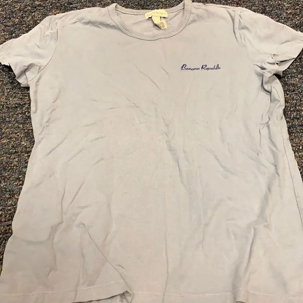 Banana Republic Blue Tee sz. M